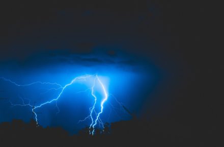 meteo centrum burza pioruny noc