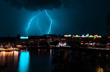 christian werther jec8ZHUb3U0 unsplash