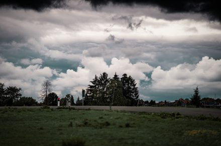 omar ram rOSl R2SBMk unsplash
