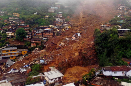 f mo lon brazilflood 220216 u55s0u