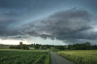 lightning 6383992 1920