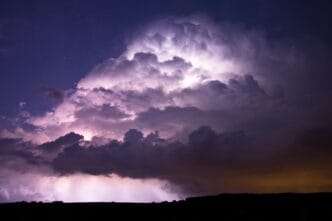 storm 3181870 1280